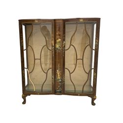 Early 20th century Chinoiserie lacquered display cabinet