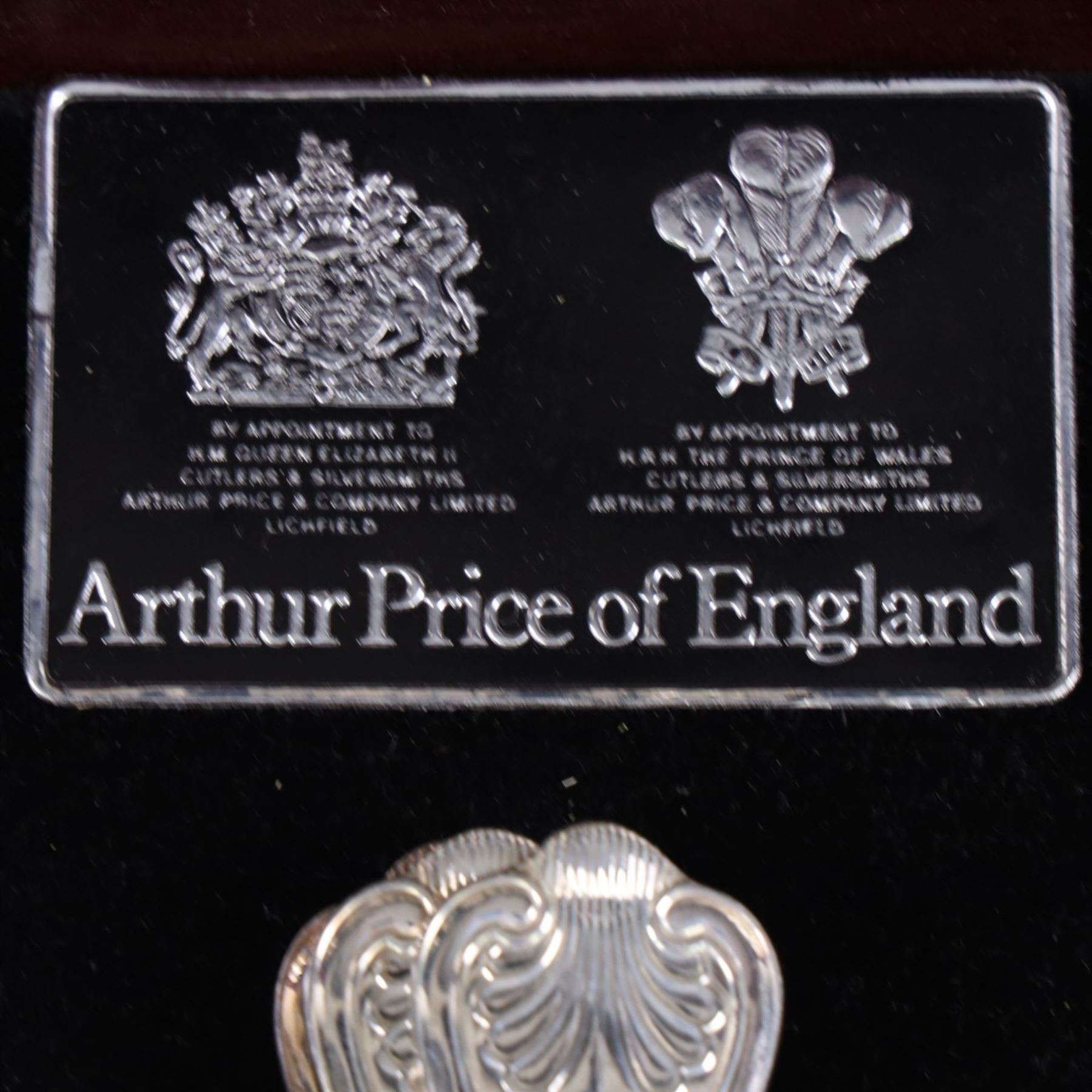 Arthur Price canteen of King's pattern cutlery