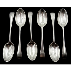  Six Edwardian silver table spoons, Old English pattern by Ackroyd Rhodes Manoah Rhodes & Sons Ltd, London 1903, approx 15.5oz  