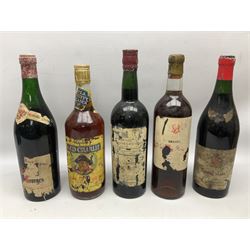 Mixed alcohol, to include Bouchard Aine & Fils 1962 Nuits St Georges, Bols Cherry Brandy Liquor, Captain Morgan Black Label rum etc of various contents and proof (14)