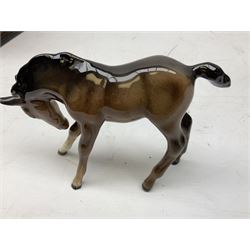 Six Beswick figures of bay horses, including large hunter no.1734, Shire horse no.818, horse with tucked head no.1549, etc (6)