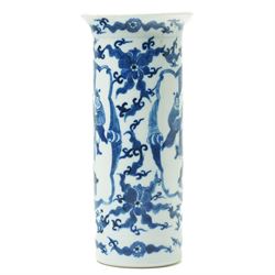 Chinese blue and white sleeve vase, finely painted with panels of warriors performing for an emperor, surrounded by bats, four character Kangxi mark to base, H20cm 