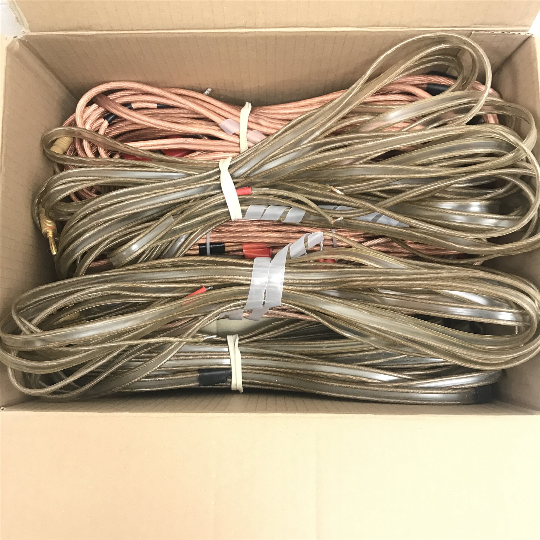 Pair JBL SVA 1600 audiophile speakers (W28cm, H95cm, D38cm) with cables