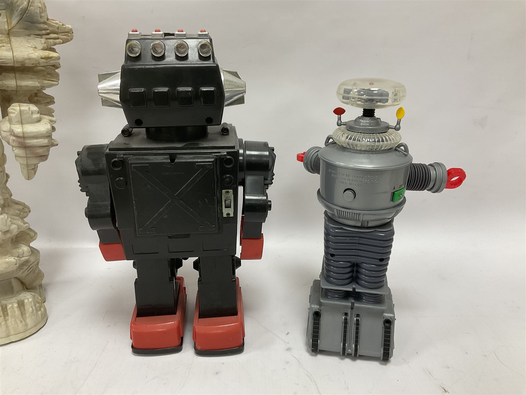 'Lost in Space' robot by Newline Productions; and three unopened  'Lost in Space' carded models; and five other robots comprising Tommy The Atomic Robot; Saturn The 13