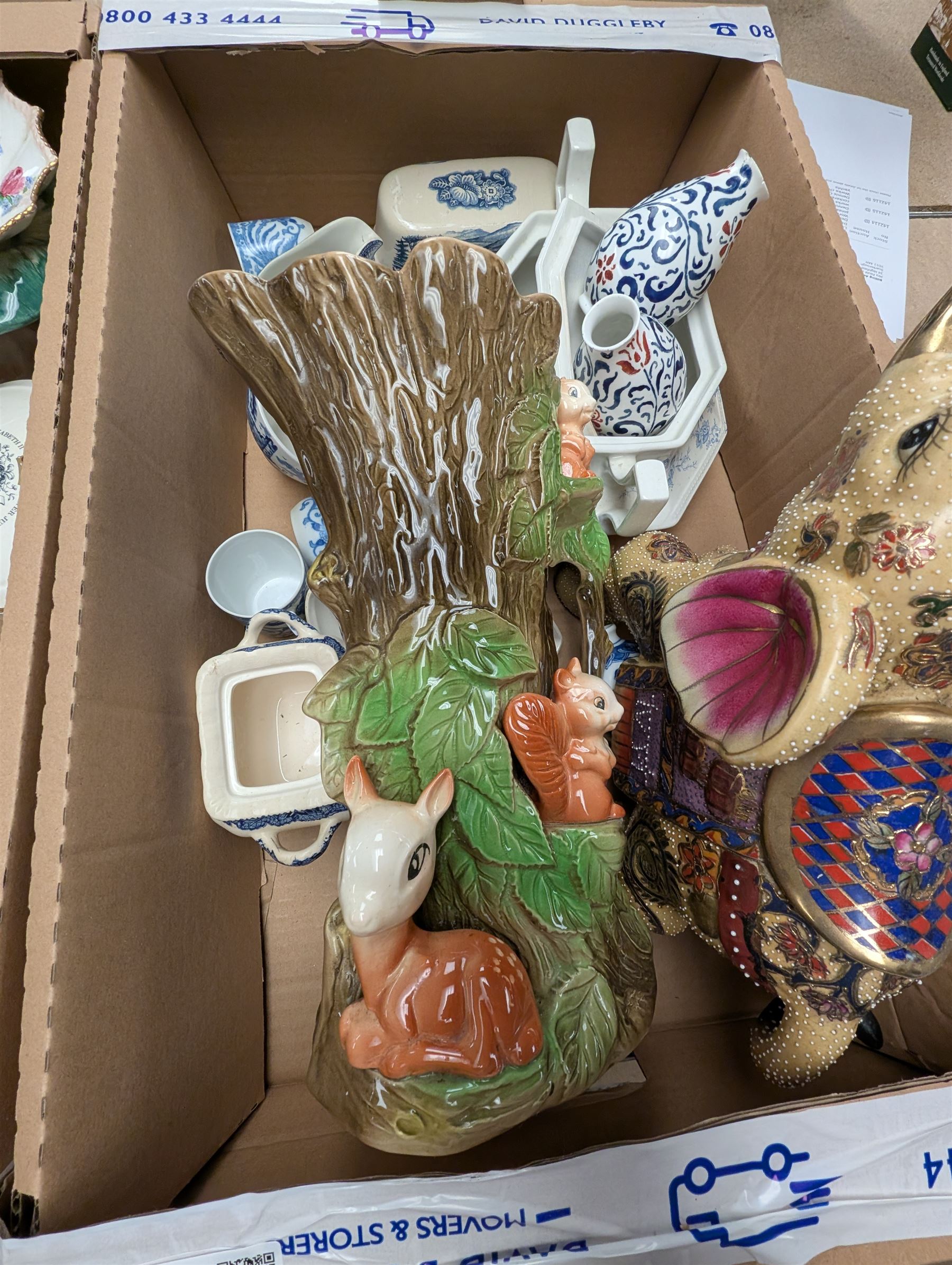Barge Ware teapot, Withernsea vase, blue and white ceramics and other collectables, in three boxes 