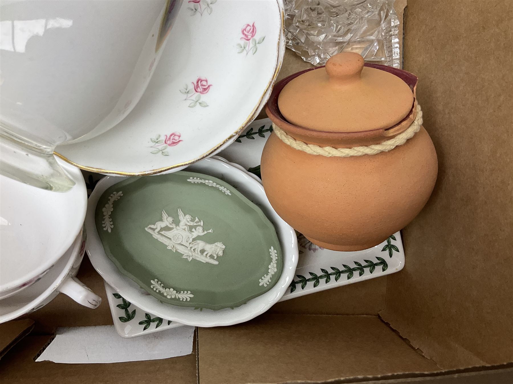 Quantity of ceramics to include Kernewek Cornwall tea wares, pair of Royal Doulton Islamic series plates, sage green Wedgwood Jasperware, Coclough tea wares, glassware etc in two boxes