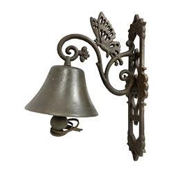 Cast iron exterior hanging garden bell w