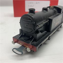 Hornby Dublo - 3-rail EDL7 Class N2 0-6-2 tank locomotive No.2690 in LNER black; in modern collector's plain red box