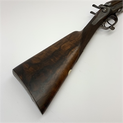19th century James Woodward 64 St. James's Street London 12-bore side-by-side double barrel hammer shotgun with screw under lever opening and patent action, walnut stock with chequered grip and 76cm damascus barrels, No.3186, L117cm overall SHOTGUN CERTIFICATE REQUIRED