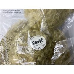 Modern Steiff 'Classic 1920 teddy bear' No.000737 with growler mechanism H35cm; unboxed but has labels