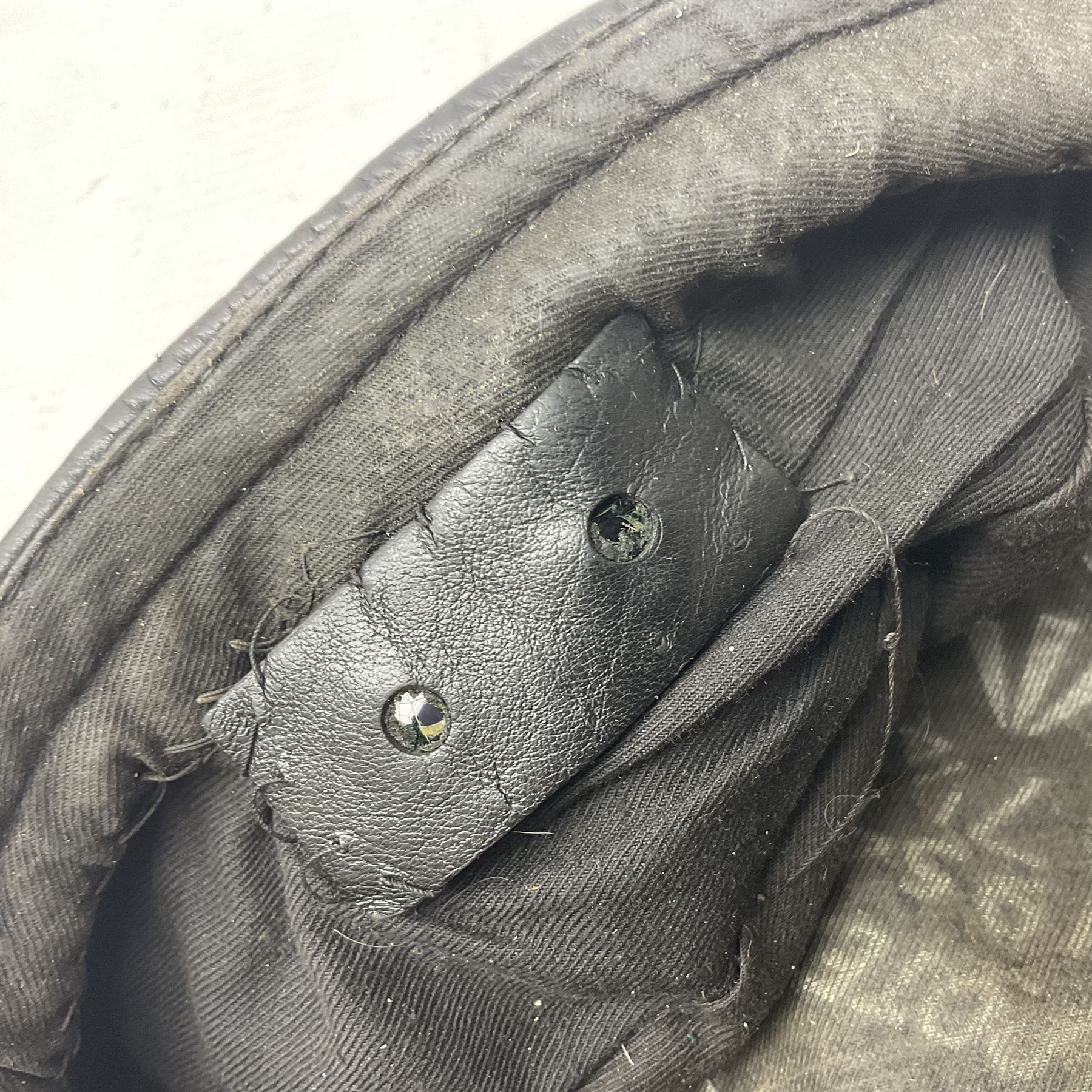 Collection of nineteen British Army booklets 1940s - 1970s including Small Arms Training 1944, various Infantry Training, Cadet Training Manual 1978, Signal Training, Commander's Aide Memoires etc; 1950s blue beret with Yorks Brigade badge; part travelling toilet set in cloth roll; all contained in pine box with webbing straps