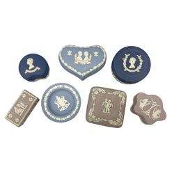 Three Lilac Wedgwood Jasperware covered trinket boxes, together with four blue jasperware items