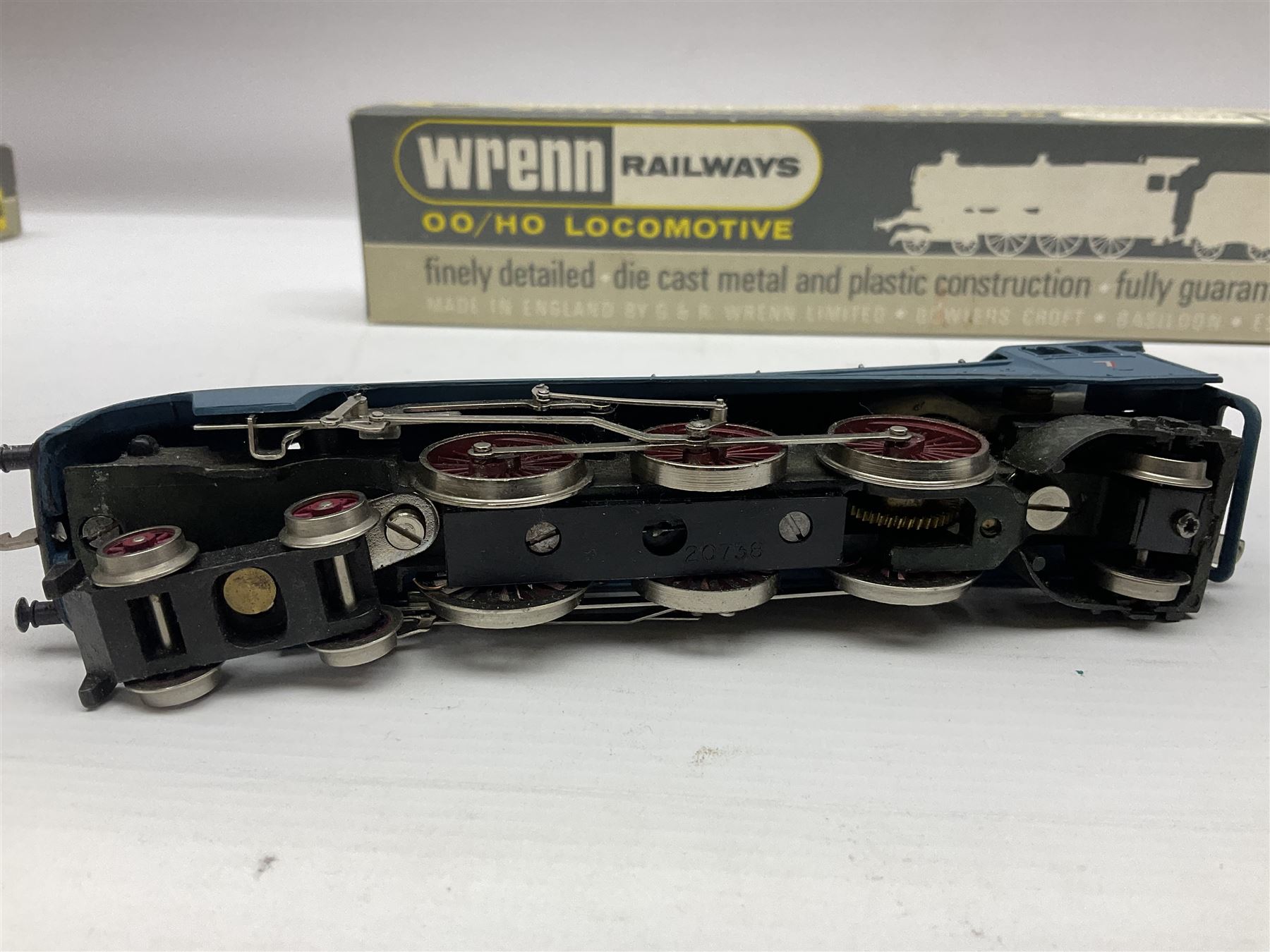 Wrenn '00' gauge - two Class A4 4-6-2 locomotives in LNER Garter Blue - 'Mallard' No.4468; and 'Sir Nigel Gresley' No.7; both boxed with instructions (2)