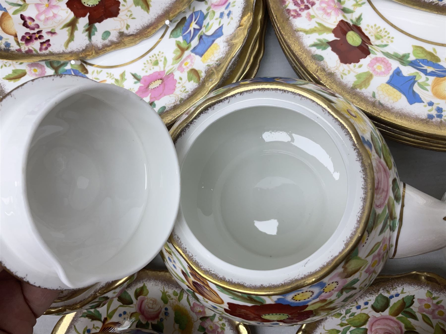 Hammersley Queen Anne pattern, part tea and dinnerwares, to include six dinner plates, five side plates, six soup bowls, teapot, covered sucrier, six teacups and saucers, etc together with six matched dessert plates (40)