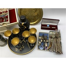 1930's Japanese black lacquer cocktail set, comprising cocktail shaker, tray and six glasses, with prunus and cockerel decoration, collection of silver-plated cutlery, a 9ct gold mounted Wedgwood jasperware brooch, 9ct gold ring approx. 2.2gm, two pairs of silver earrings, costume jewellery etc 