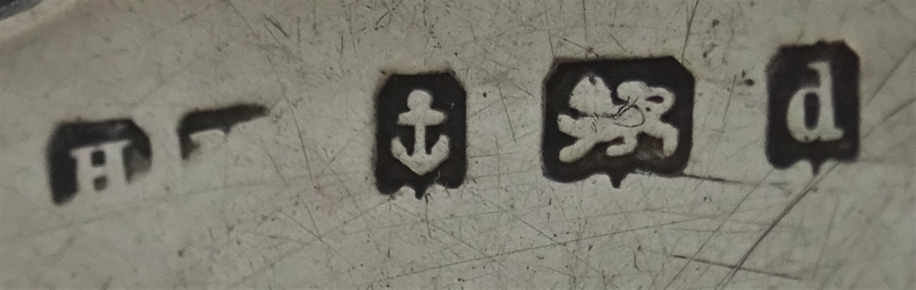 Two silver vases by Charles Edwards, London 1902, set of six teaspoons and sugar tongs by Lee & Wigfull, Sheffield 1918 cased, silver clover leaf bon bon dish by Henry Matthews, Birmingham 1903 and a hallmarked silver lidded box, weighable silver approx 6.9oz 