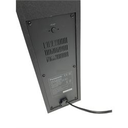 Panasonic TX-L39E6BK 39” television with sound bar