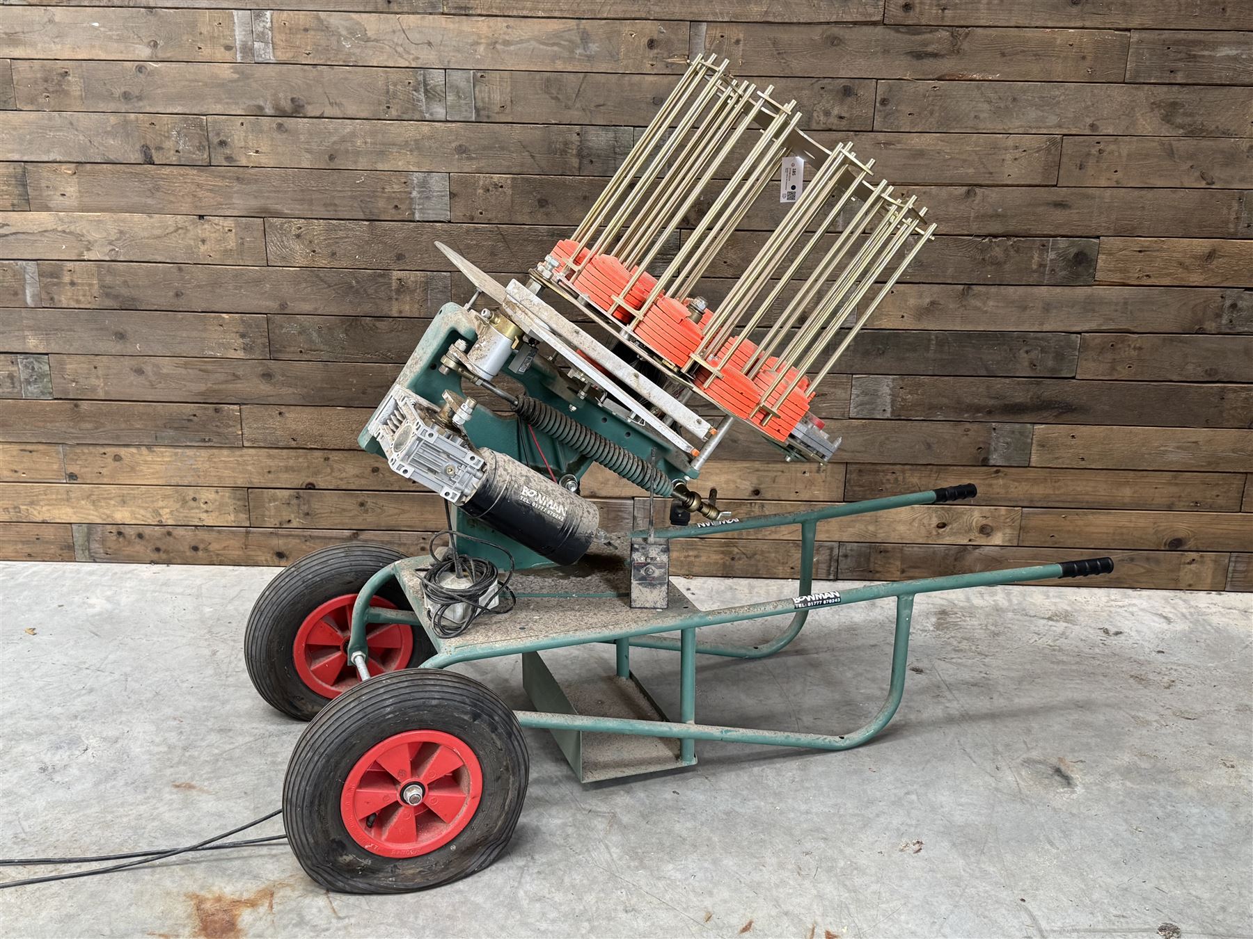 Bowman ten cassette electronic clay pigeon trap