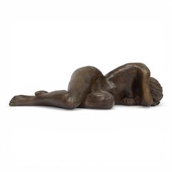Sonia Dobbs: Reclining Nude, cold cast bronze, signed beneath, with certificate of authenticity, H13cm 