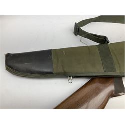 Winchester Japan 5500 12-bore by two-and-three quarters over-and-under double barrel boxlock ejector sporting gun, with 71cm barrels, ventilated rib and barrels, the walnut stock with chequered pistol grip and fore-end, single selective trigger and top safety, serial no.K542927E, L115cm overall; in gun sling SHOTGUN CERTIFICATE REQUIRED