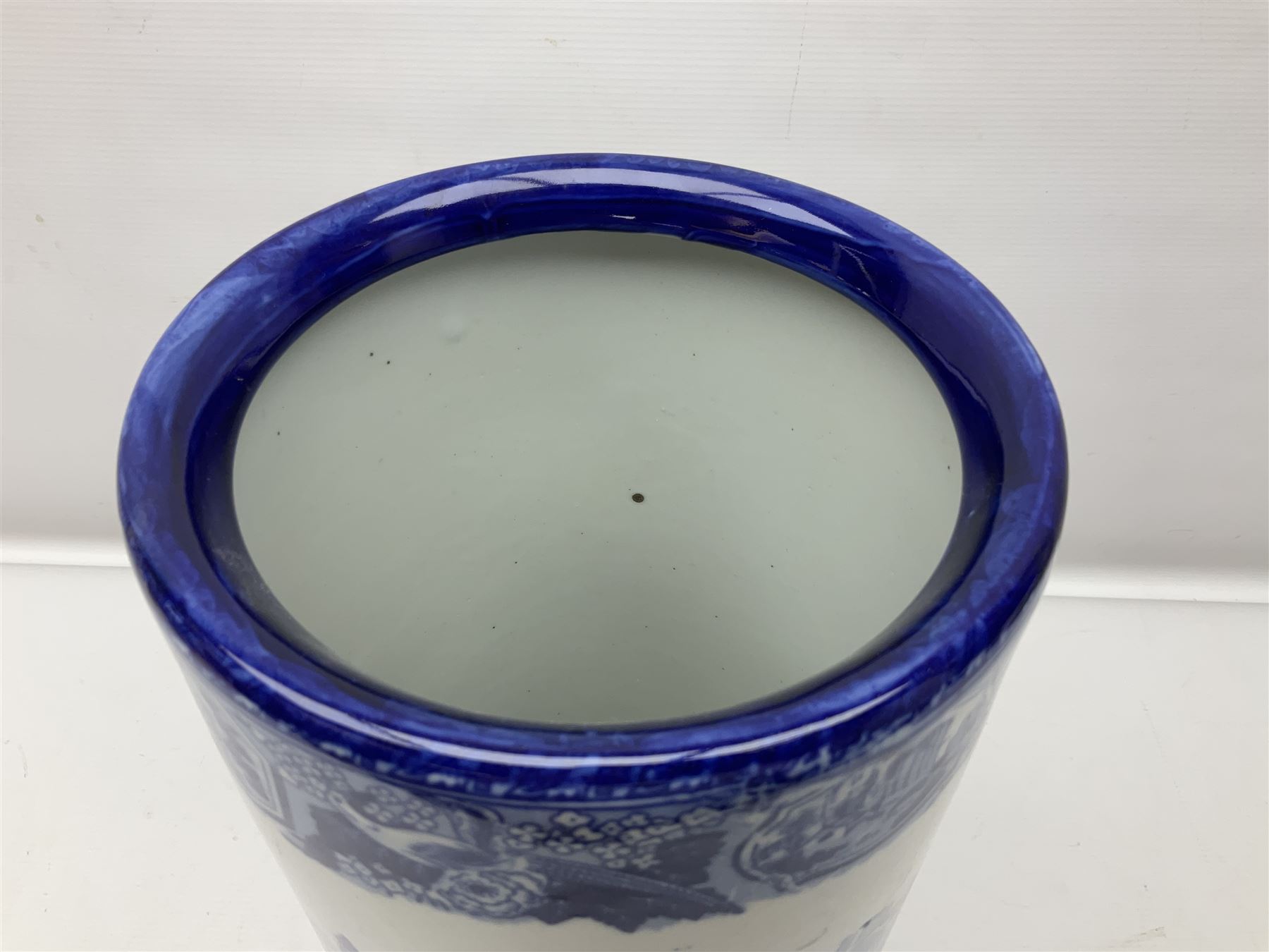 Blue and white umbrella stand, decorated with transfer print decorated with city scape, H43cm