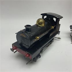 Hornby ‘0’ gauge - No. 0 Goods Set box containing clockwork LNER 0-4-0 locomotive with matching tender no.2710 in black and gold, originally from the No. 1 Goods Set; with NE open wagon, quantity of track, track clips, buffer and key 