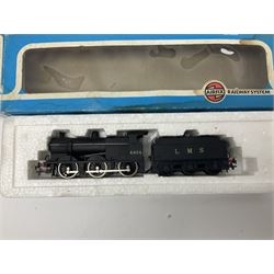 Airfix '00' gauge - Castle Class 4-6-0 locomotive 'Pendennis Castle' No.4069; Class 6P/7P Rebuilt Royal Scot 4-6-0 locomotive 'Royal Scot' No.46100; both boxed; Class 4F 0-6-0 locomotive No.4454 in associated box; another unboxed Class 4F 0-6-0 locomotive; and Class 14XX 0-4-2 tank locomotive No.1466 for spares or repair