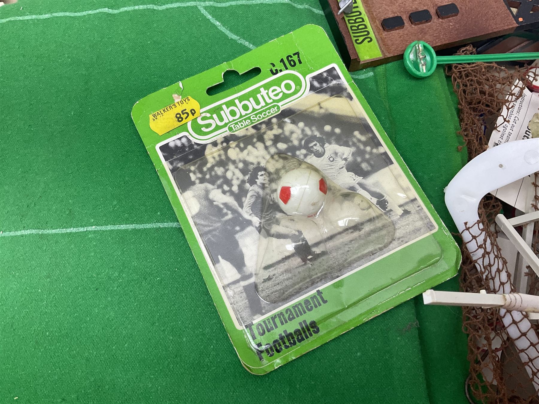 Subbuteo - Club Edition Gift Set, Scoreboard 61158, Outside Broadcast Unit 61208, TV Tower C110, part-set light weight team and further associated figures, accessories etc 