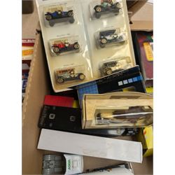 Collection of diecast model vehicles, including Great British Buses, Corgi, Lledo and Oxford examples