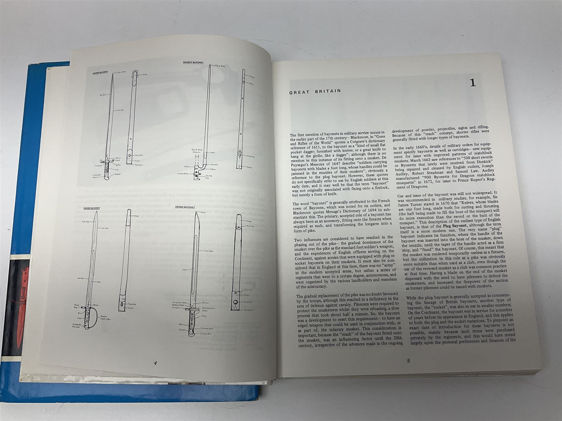 Five reference books on swords and bayonets comprising Skennerton & Richardson: British & Commonwealth Bayonets; Paul Keisling: Bayonets of the World; Leslie Southwick: The Price Guide to Antique Edged Weapons; J. Anthony Carter: Allied Bayonets of World War Two; and Les Armes Blanche (5)