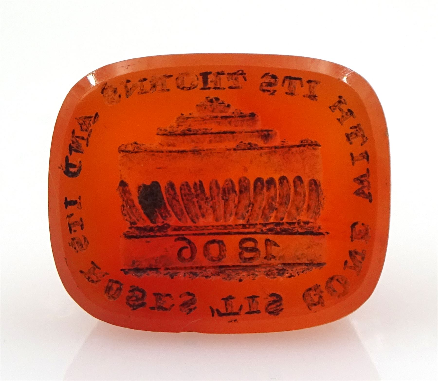 Collection of Georgian, Victorian and later loose intaglios including bloodstone, carnelian, aventurine and glass examples, depicting flowers, crests, Masonic symbols, figures, animals, lion heads etc, one inscribed ‘tis gone with its thorns and it’s roses 1806’ 