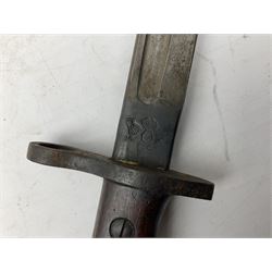 WW1 American Model 1917 Enfield bayonet by Remington with 43cm fullered steel blade; in leather scabbard with frog L59cm overall; and American M5A1 knife bayonet marked MILPAR COL to the cross-piece (no scabbard) (2)