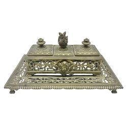 Brass desk stand, with lion mask handles, H14cm