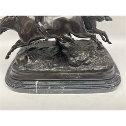 After E Loiscay, bronzed figure group, modelled as two race horses, signed E Loiscay, upon a stepped marble plinth, overall H28cm