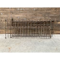 Collection of four cast iron gates/fences,