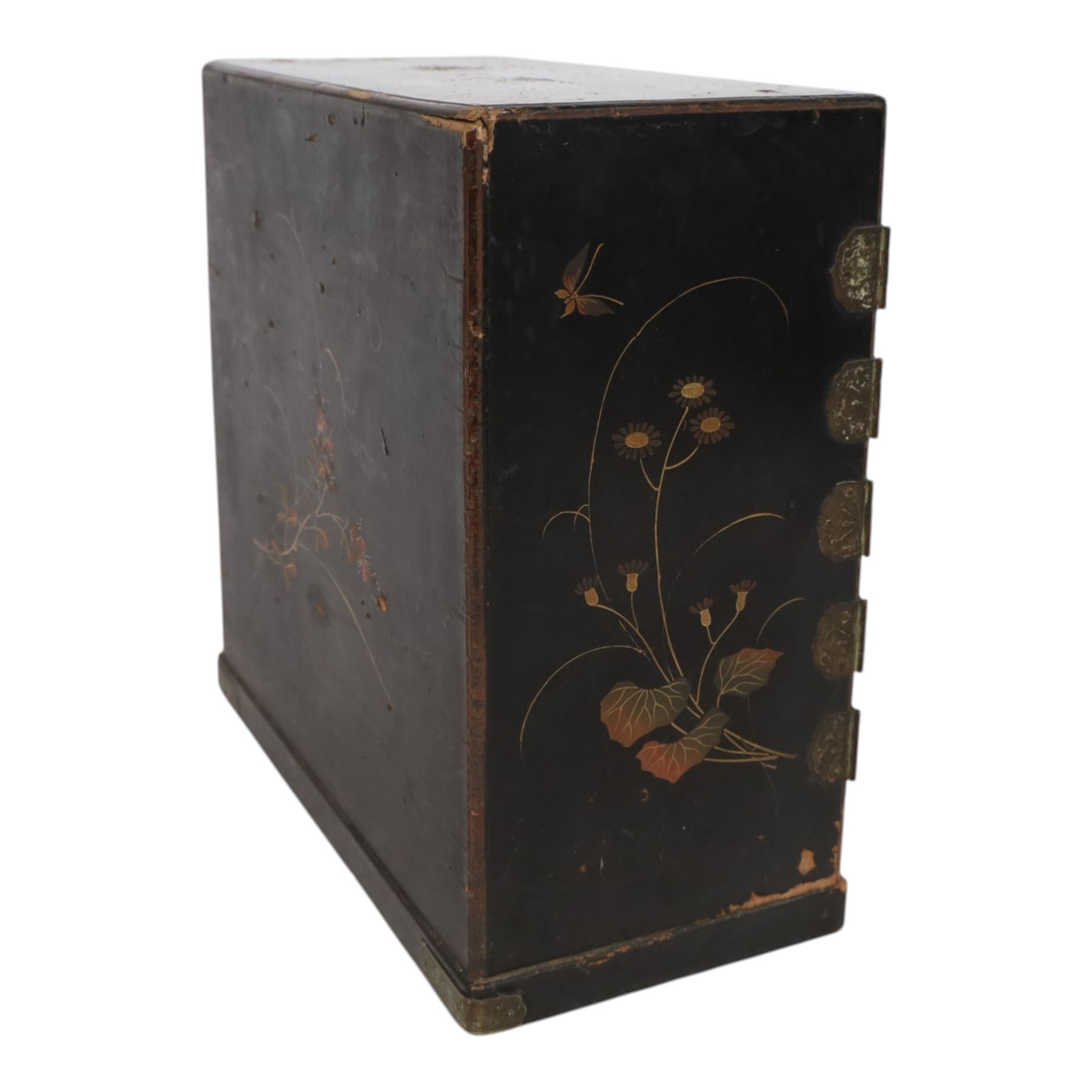 Two Japanese gilded and lacquered table-top jewel cabinets, tallest H26cm