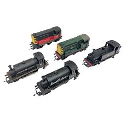 Hornby '00' gauge - five locomotives comprising two Class 08 0-6-0 Diesel shunters No.08513 and D4174 (marked DCC fitted); Class J83 0-6-0 tank locomotive No.68478 (marked DCC fitted); and two Class 0F Caledonian Pug 0-4-0 tank locomotives Nos.627 & 56025 (Smokey Joe); all unboxed (5)