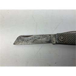 WW2 British army folding jack/clasp knife, the blade marked A.H. Bisby & Co Ltd Sheffield with broad arrow and date 1944, marlin spike and can opener; and British Navy seaman's rope pocket knife, the blade marked Venture H.M. Slater Sheffield (2)