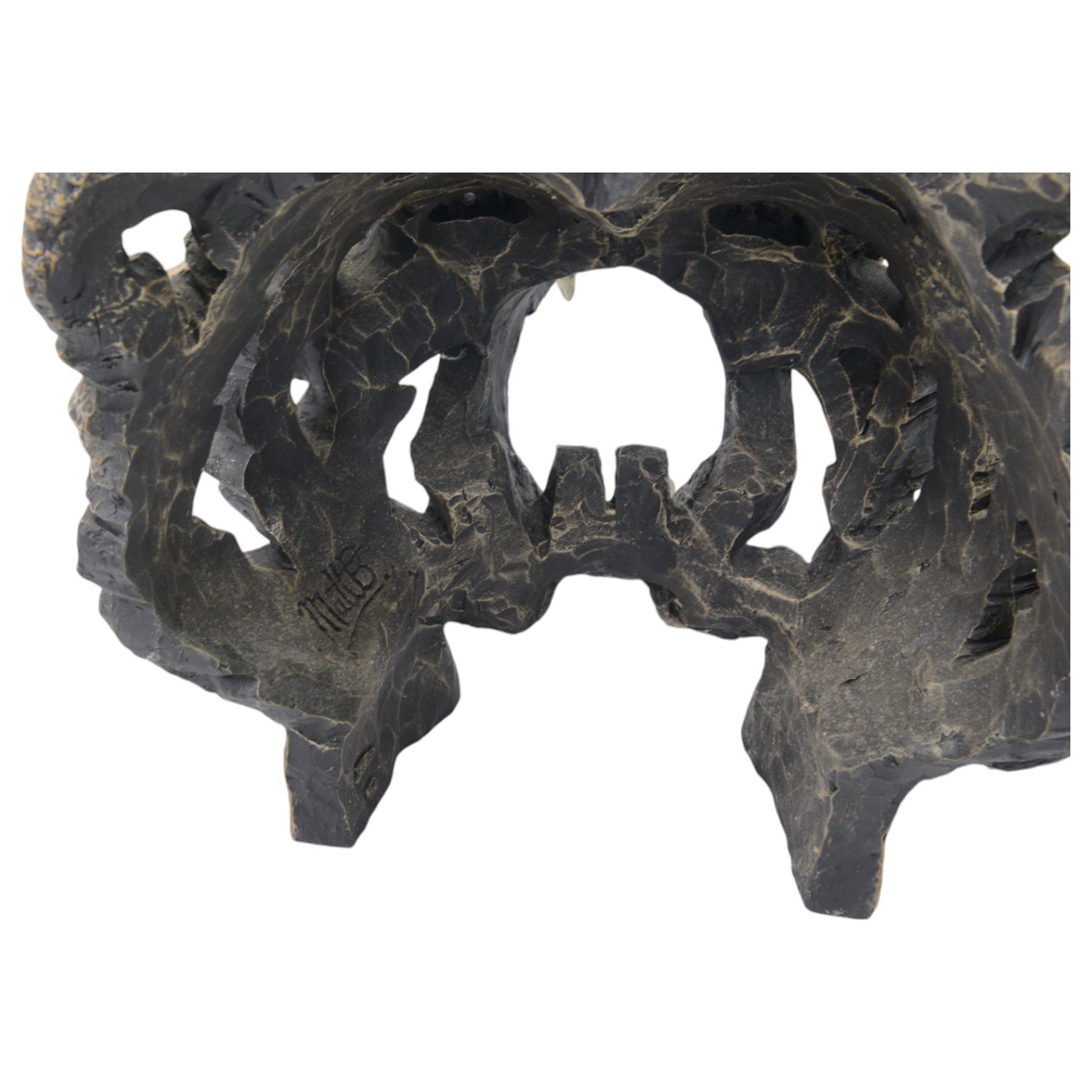 Matt Buckley, Edge sculpture, bear with mouth agape, showing teeth composite bust, H38cm