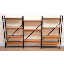  Laddarax three section bookcase, five teak finish shelves, black painted frame, W94cm, H201cm, D21cm  