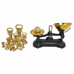 Group of fifteen brass bell weights 1/4oz-7ibs mostly Victorian, some marked with a sheep ...