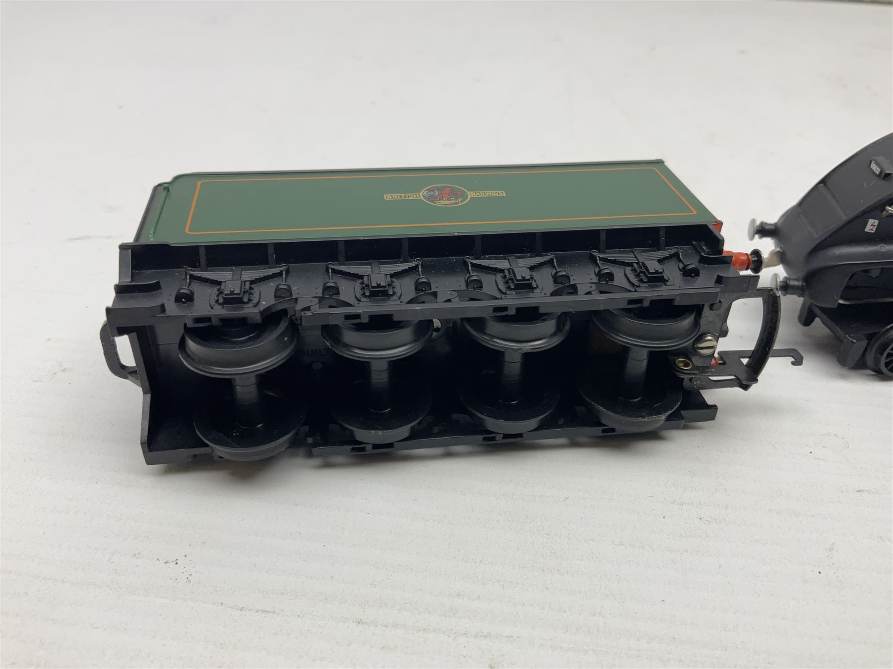 Wrenn '00' gauge - two Class N2 0-6-2 tank locomotives - No..9522 in LNER Light Green in original box with instructions; and No.69550 in BR Lined Black in associated Wrenn box with instructions; together with Tri-ang Wrenn '00' gauge Class A4 4-6-2 locomotive 'Mallard' No.60022; boxed (3)