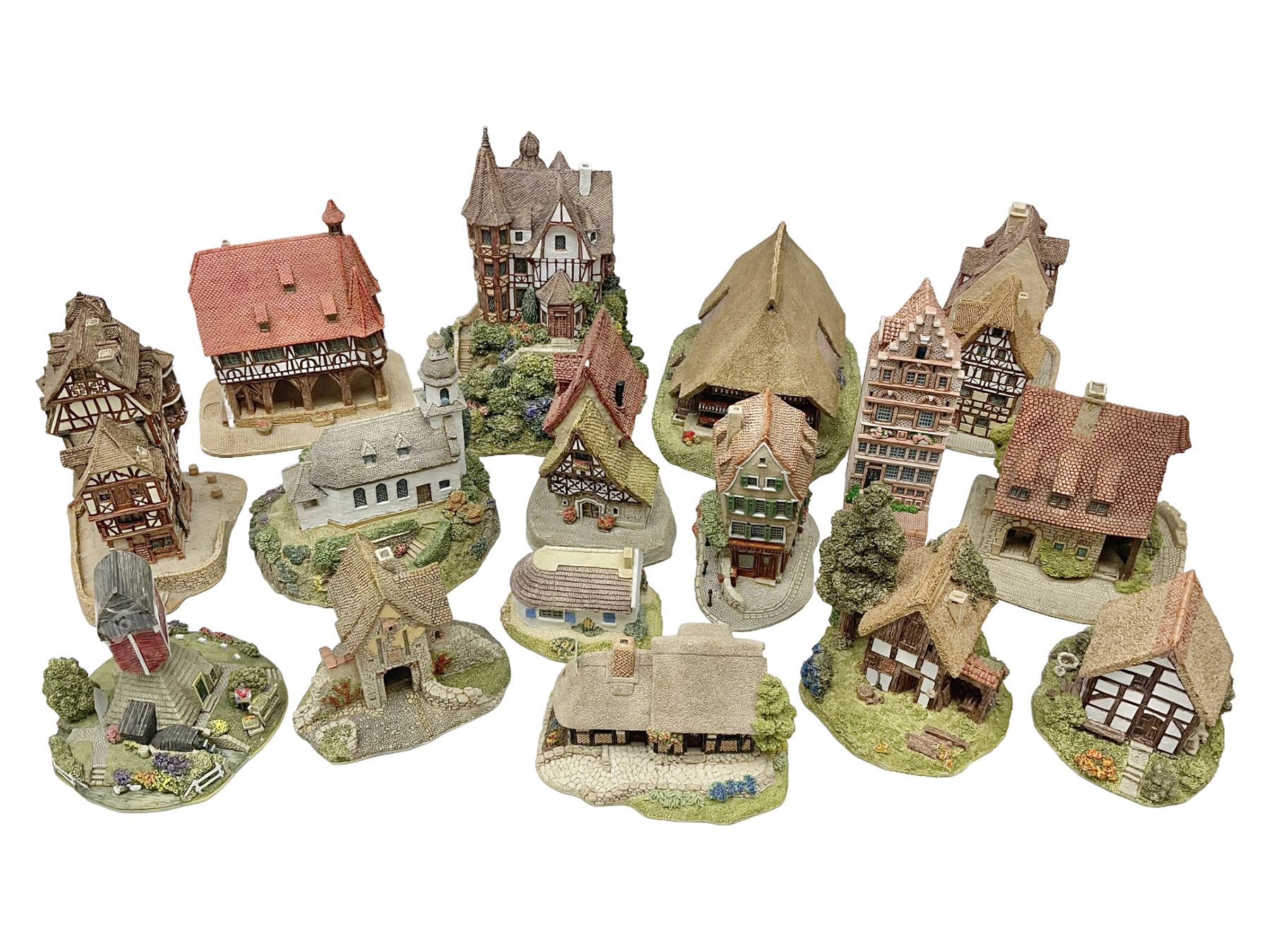 Sixteen Lilliput Lane models from the European collections