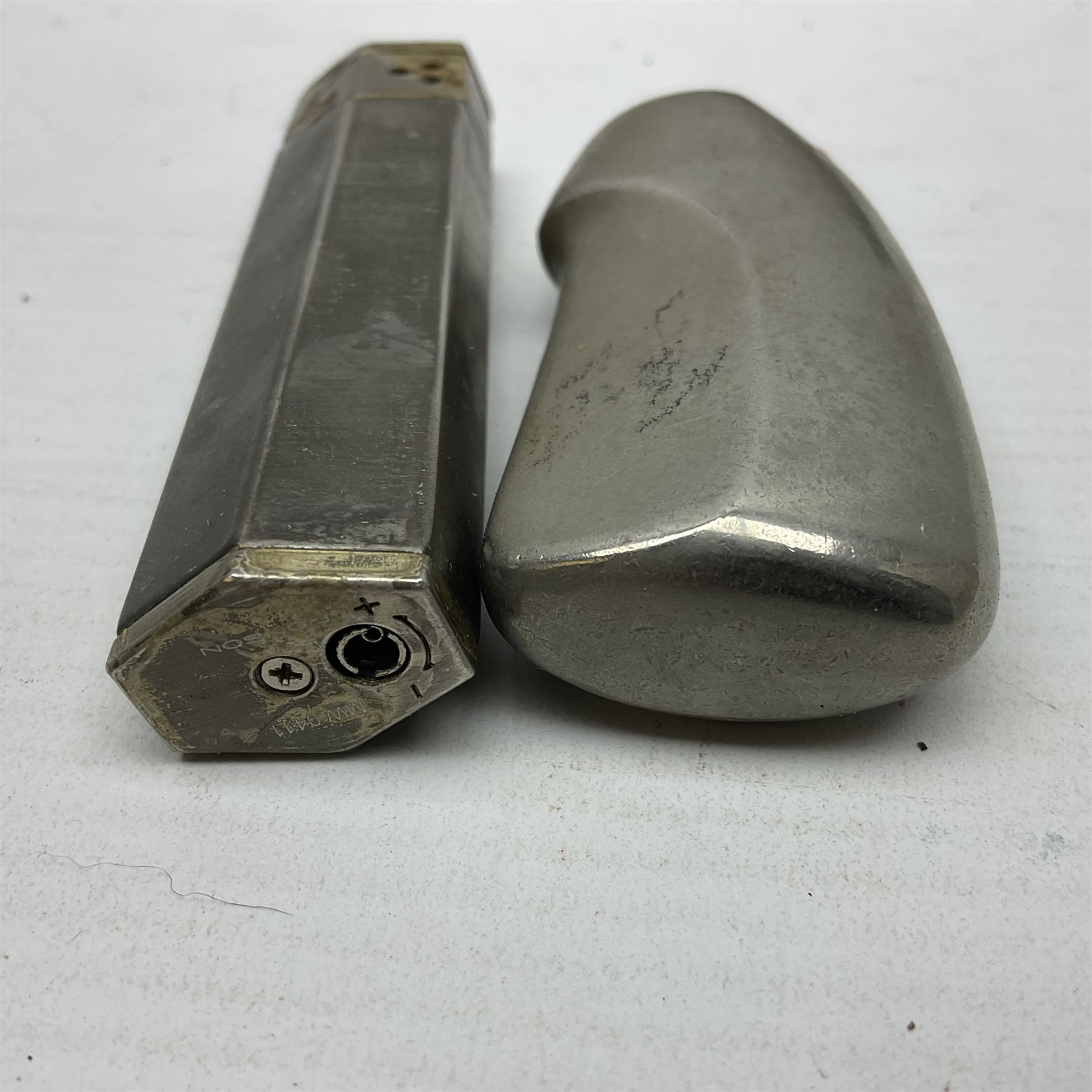 Collection of lighters, including Ronson Varaflame, Zorr Classic, Dunhill bark effect roller gas lighter, and faceted blue glass table lighter, etc