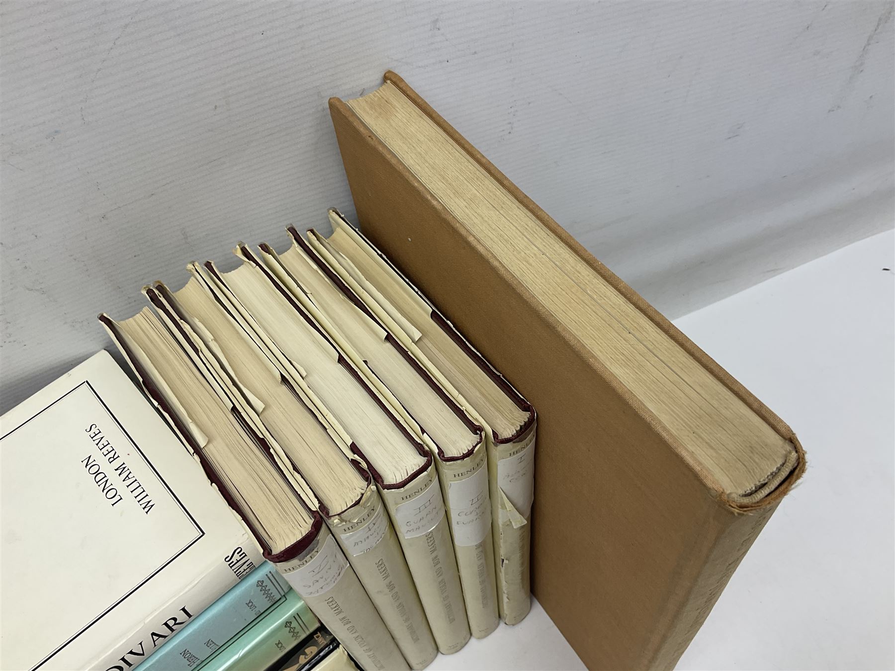 Fourteen books on violins and violin makers including Henley William: Universal Dictionary of Violin and Bow Makers. Five volumes. 1959/60. All first editions with dustjackets; Jalovec Karel: Encyclopaedia of Violin Makers. Two volumes. 1968. Vol.1 with d/j; Heron-Allen Ed.: Violin making As It Was, And Is. Two copies 1984 & 1991. Both with d/j; Henley W.: Antonio Stradivari. 1961; Fetis F.J.: Anthony Stradivari Celebrated Violin Maker. 1964 facsimile edition; Boyden David D.: catalogue of the Hill Collection of Musical Instruments in the Ashmolean Museum. 1979; and two others (14)