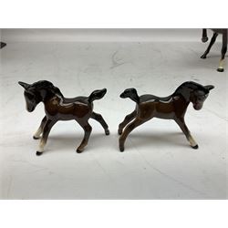 Six Beswick figures of bay horses, including large hunter no.1734, Shire horse no.818, horse with tucked head no.1549, etc (6)
