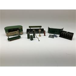 Hornby Dublo/Dinky etc - quantity of accessories including two blister packed 5037 Lineside Notices; Urinal; Book Kiosk; Coal Store; Destination Board/Seat; twelve road signs/traffic lights; ten advertising hoardings; boxed gradient and mile posts; boxed 1575 Lighting Kit; trackside signs, assorted luggage etc