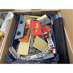 Large quantity of model railway accessories in three boxes 