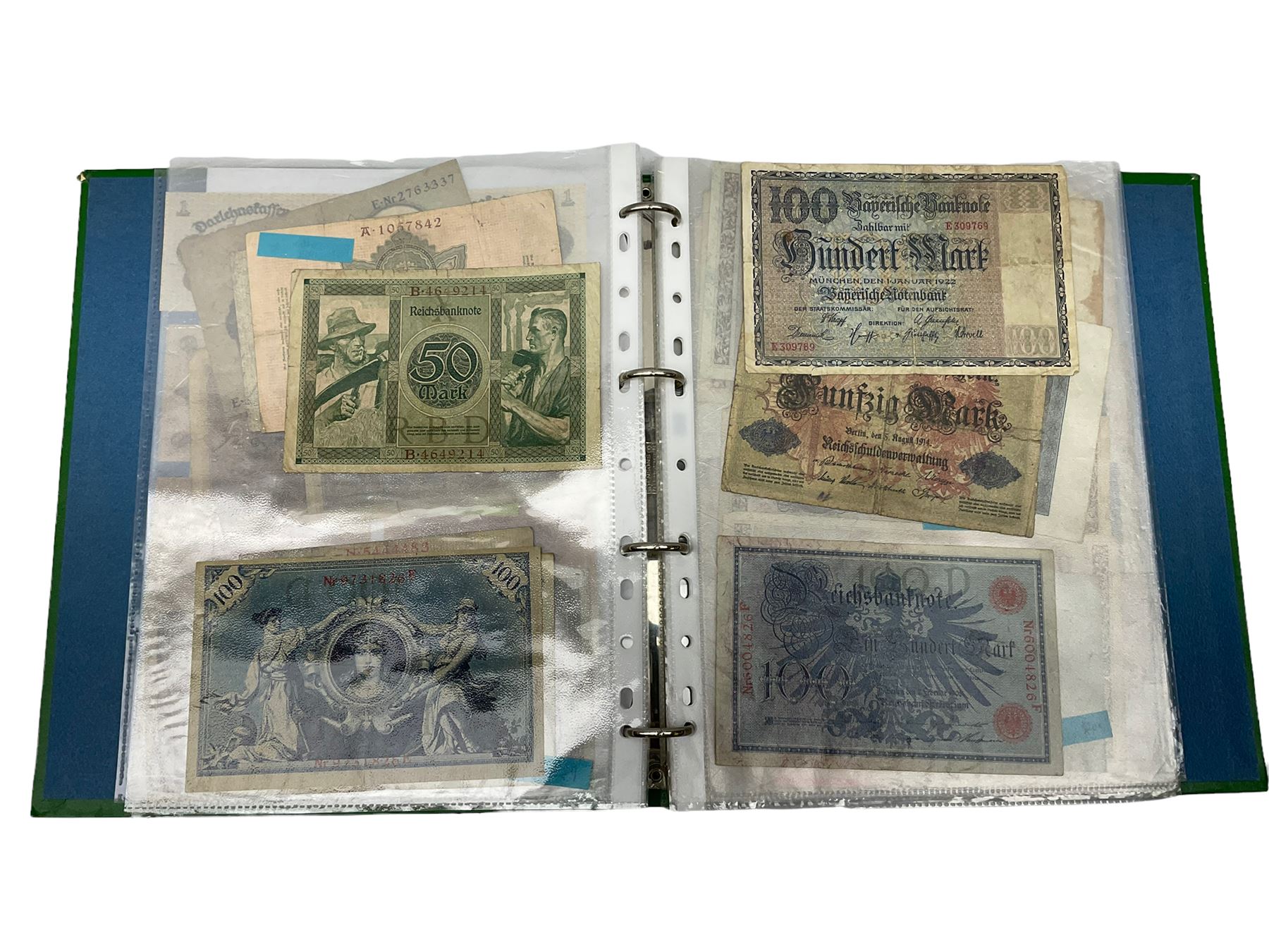 Collection of German banknotes, mostly dating between 1918 and 1923, many being of a high grade, with vendor's inventory, housed in a ring binder