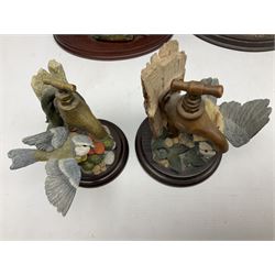 Country Artists figures, to include Bluetit, Elephant, Bluetit on tap etc, together with Lilliput Lanes and other similar items 